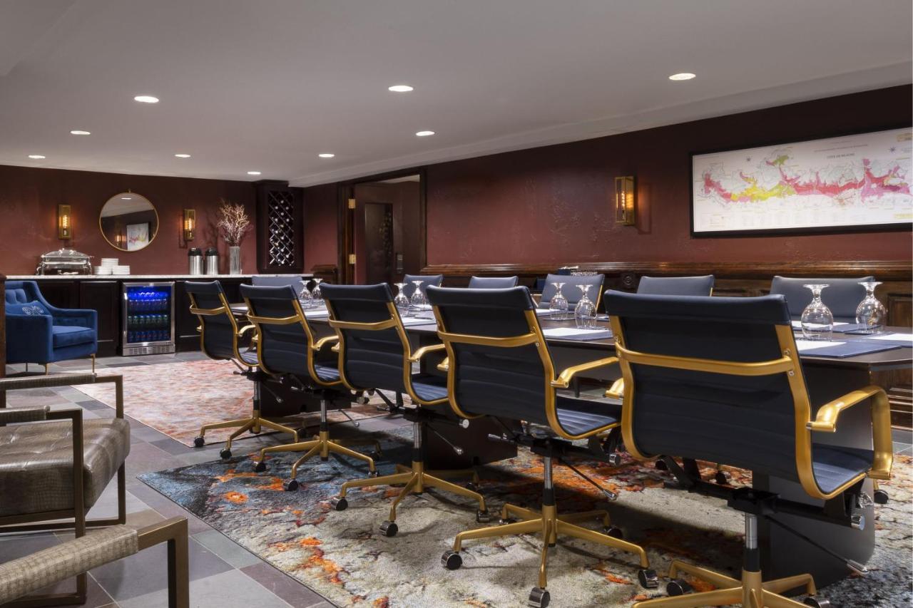 Seven Gables Inn, St Louis West, A Tribute Portfolio Hotel Clayton Dış mekan fotoğraf