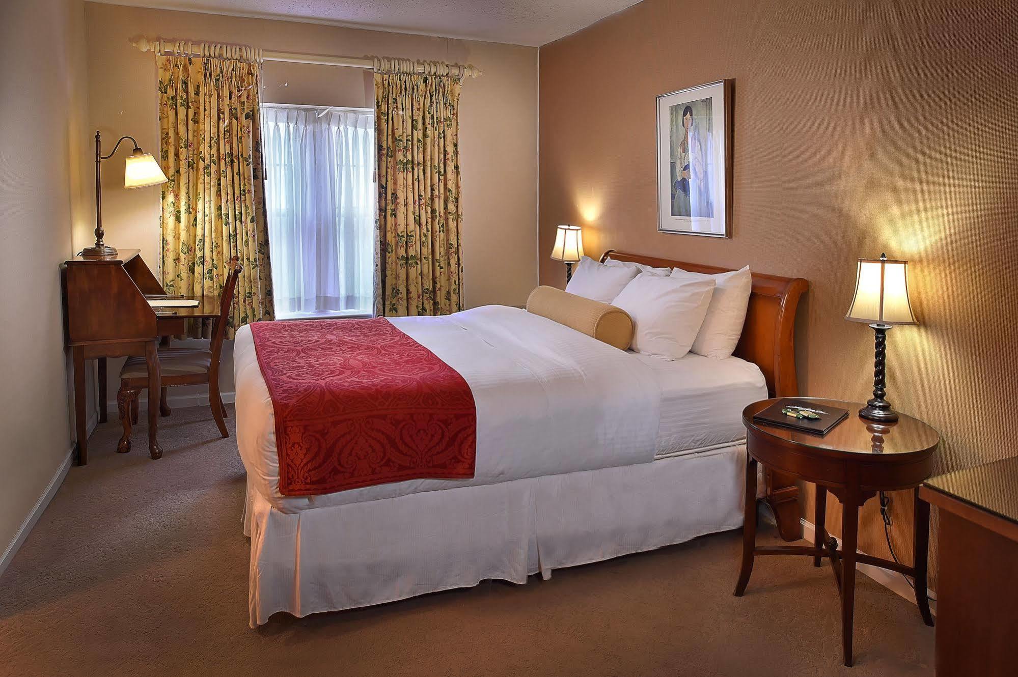 Seven Gables Inn, St Louis West, A Tribute Portfolio Hotel Clayton Dış mekan fotoğraf