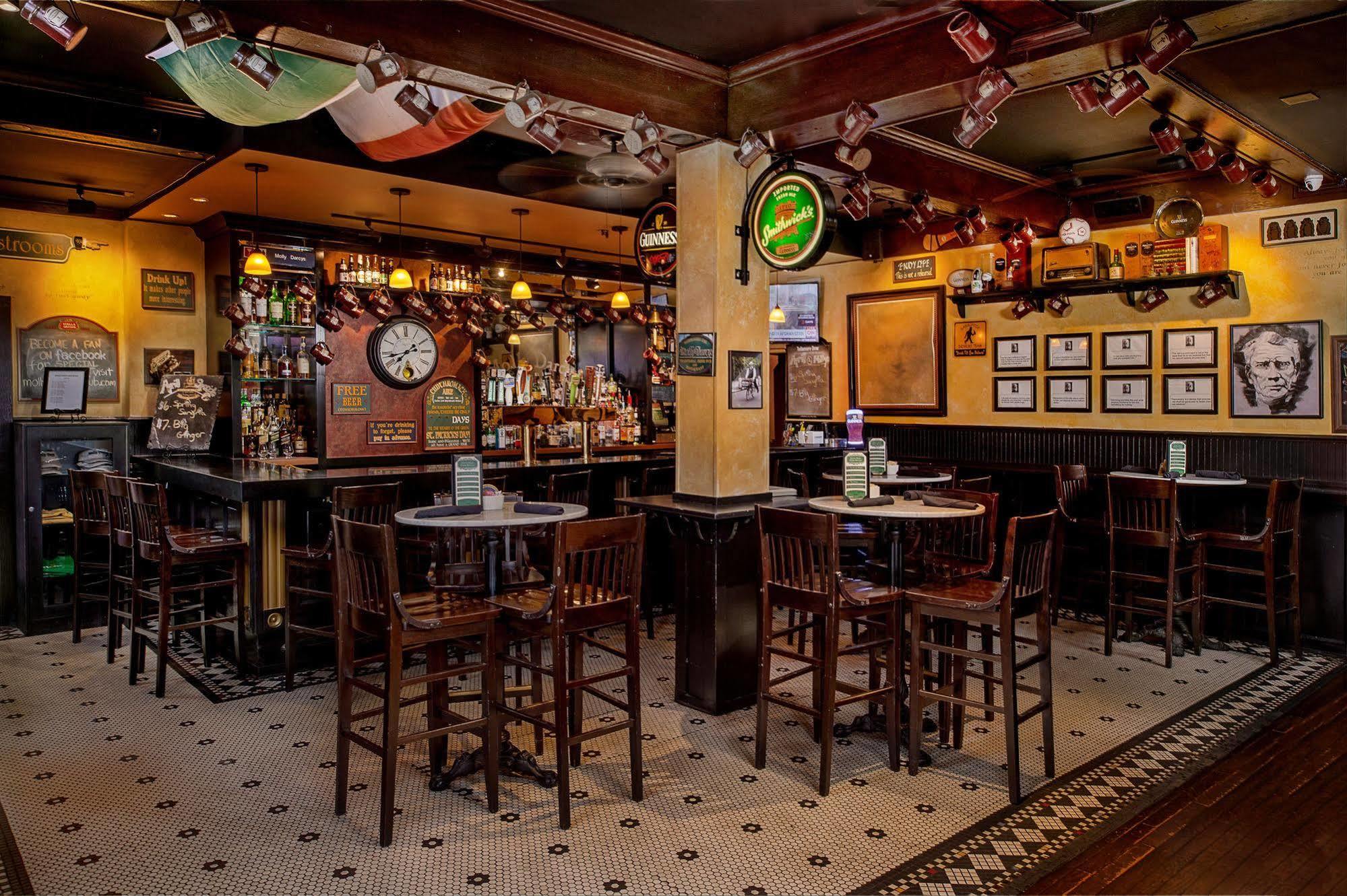 Seven Gables Inn, St Louis West, A Tribute Portfolio Hotel Clayton Dış mekan fotoğraf