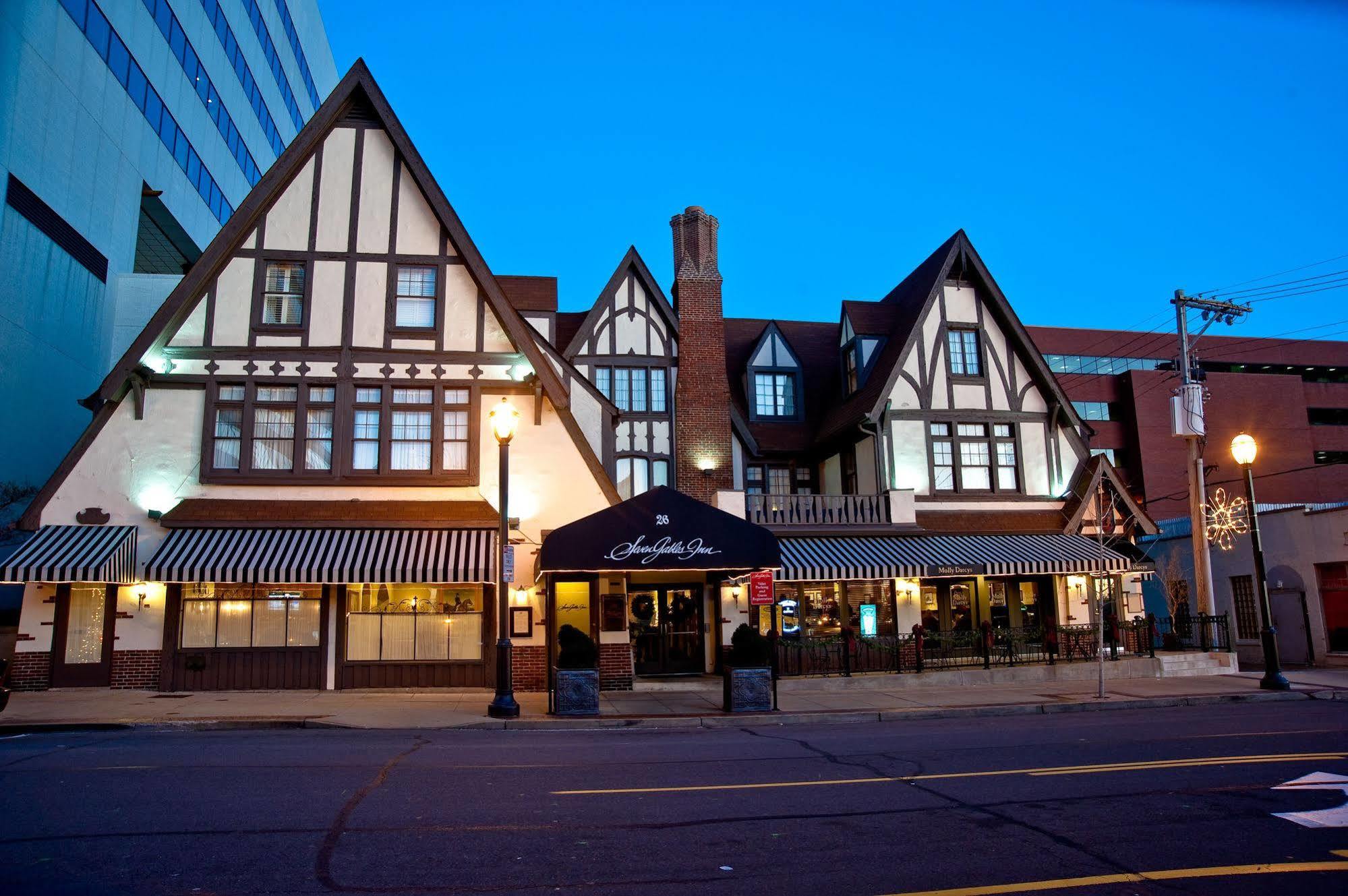 Seven Gables Inn, St Louis West, A Tribute Portfolio Hotel Clayton Dış mekan fotoğraf